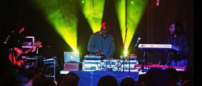 Headtronics Header
